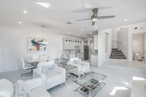 401 Resort Lane Palm Beach Gardens FL 33418