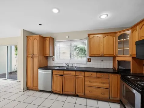 253 NE 211th Terrace North Miami Beach FL 33179