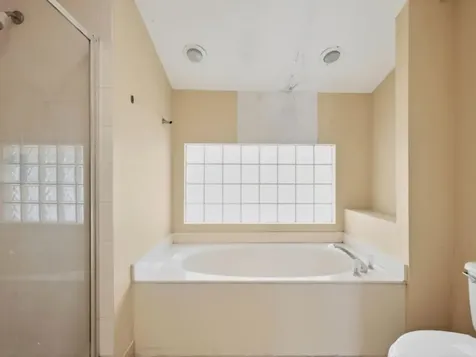 253 NE 211th Terrace North Miami Beach FL 33179