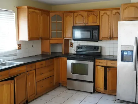253 NE 211th Terrace North Miami Beach FL 33179