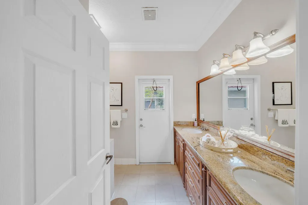 4245 NW 65th Avenue Coral Springs FL 33067