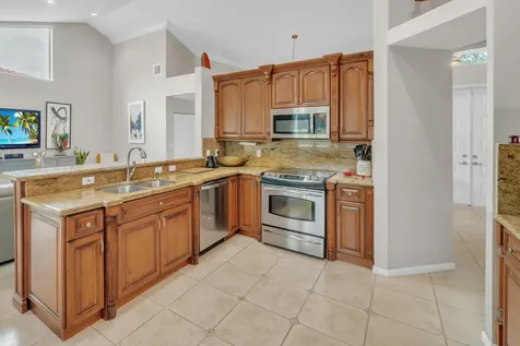 4245 NW 65th Avenue Coral Springs FL 33067
