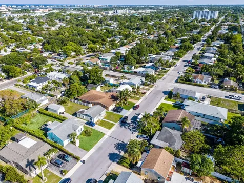 620 N B Street Lake Worth Beach FL 33460