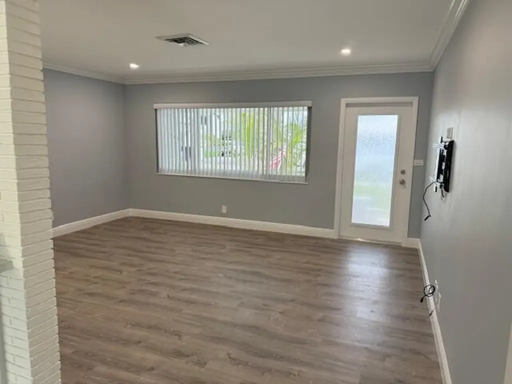 6781 Charleston Street Hollywood FL 33024