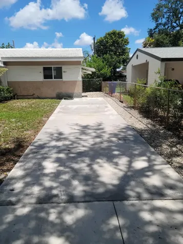 6781 Charleston Street Hollywood FL 33024