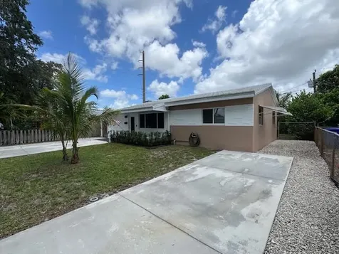 6781 Charleston Street Hollywood FL 33024