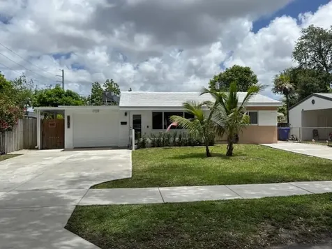 6781 Charleston Street Hollywood FL 33024
