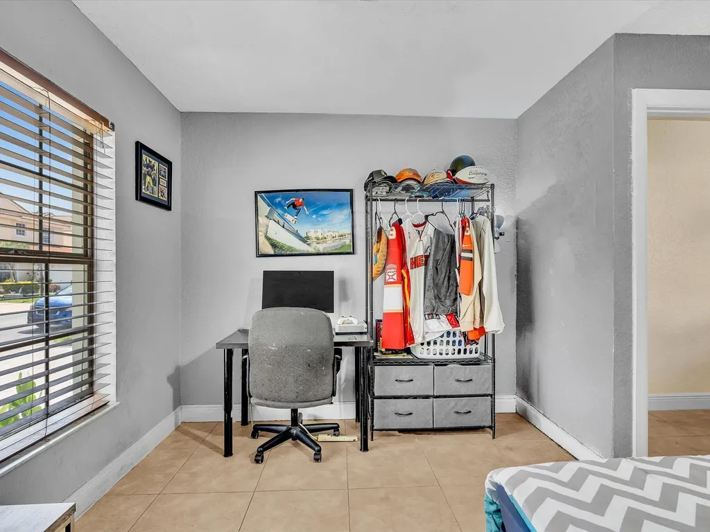 10909 NW 46th Drive Coral Springs FL 33076