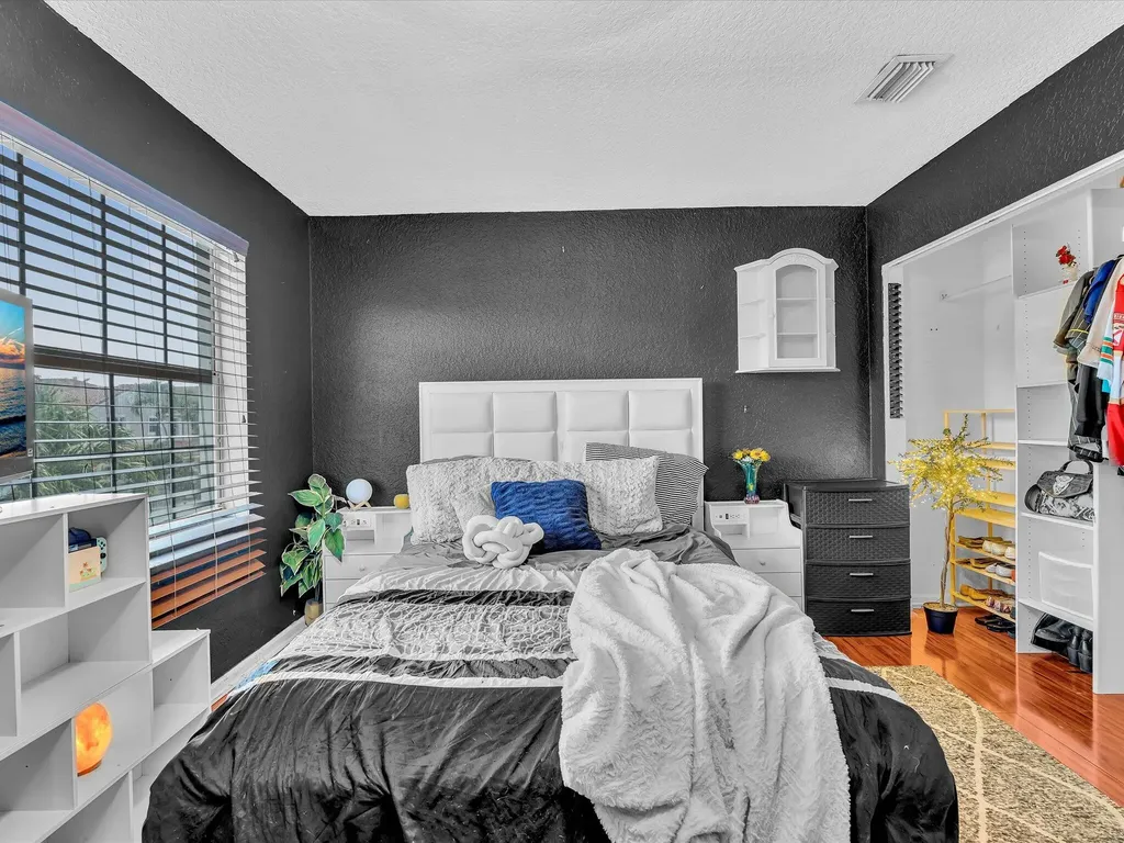 10909 NW 46th Drive Coral Springs FL 33076