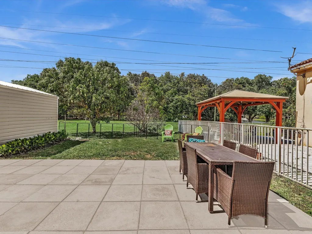 10909 NW 46th Drive Coral Springs FL 33076