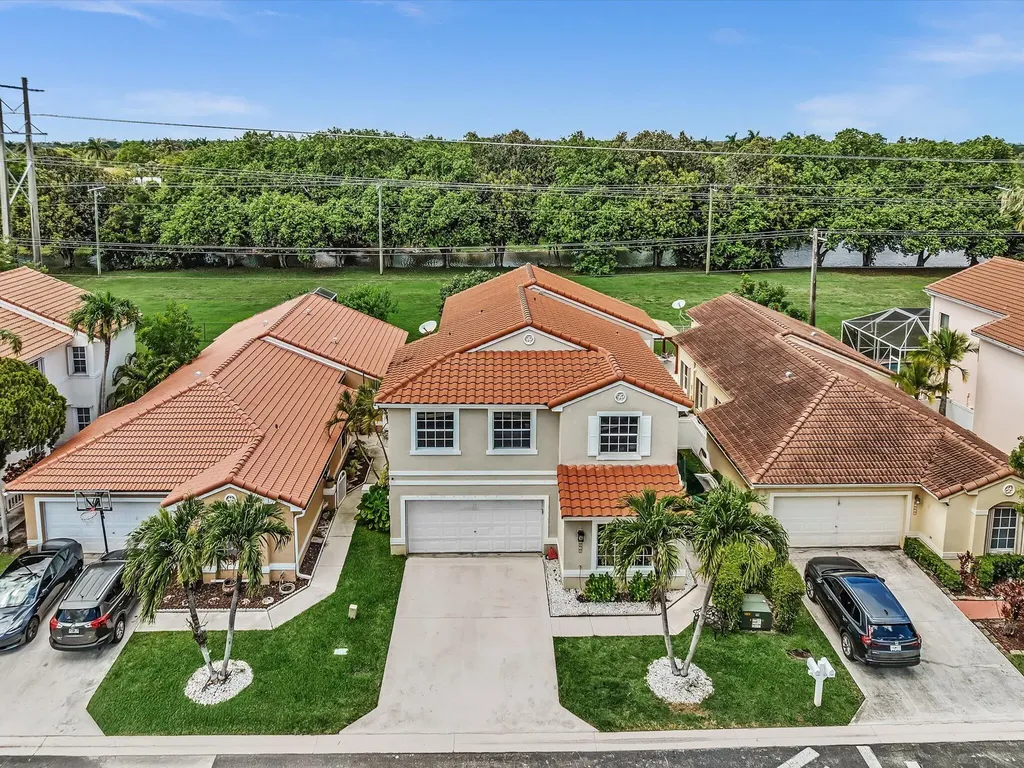 10909 NW 46th Drive Coral Springs FL 33076