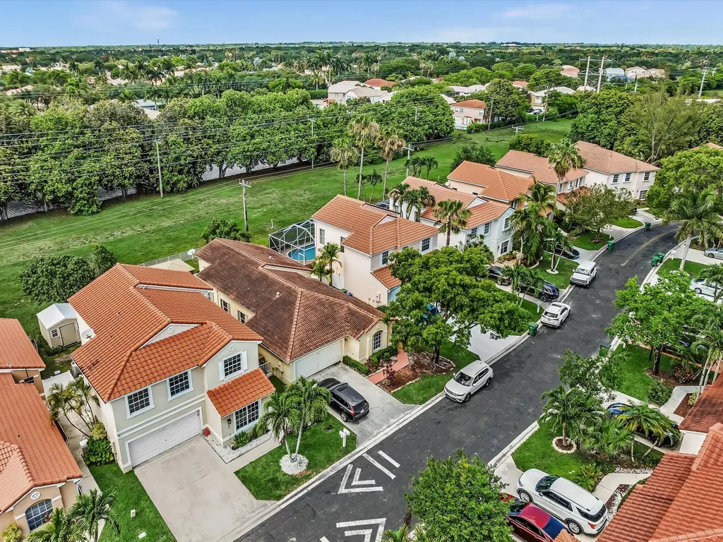 10909 NW 46th Drive Coral Springs FL 33076