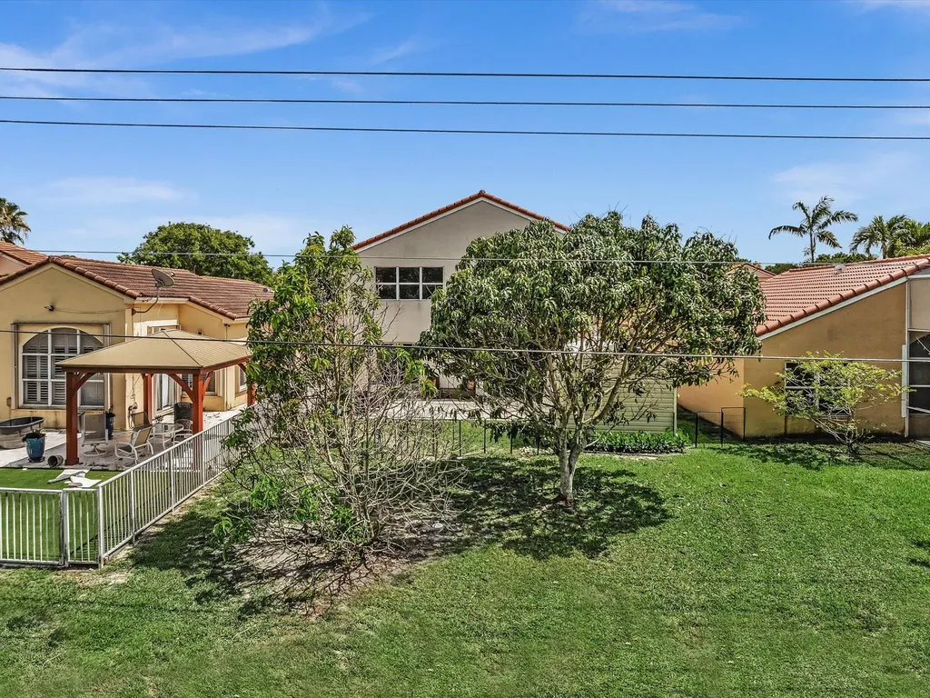 10909 NW 46th Drive Coral Springs FL 33076