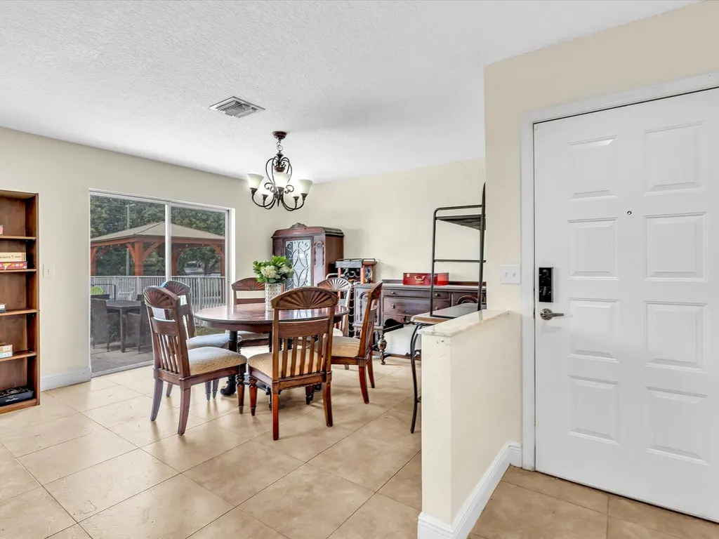 10909 NW 46th Drive Coral Springs FL 33076