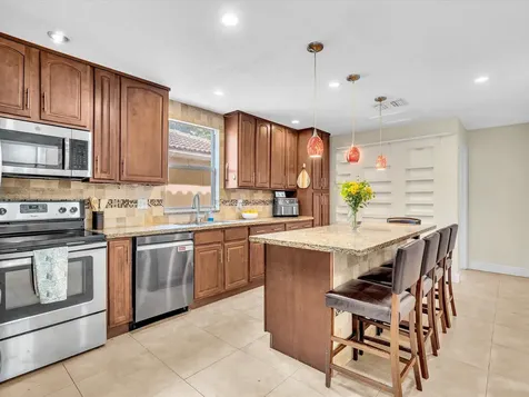 10909 NW 46th Drive Coral Springs FL 33076
