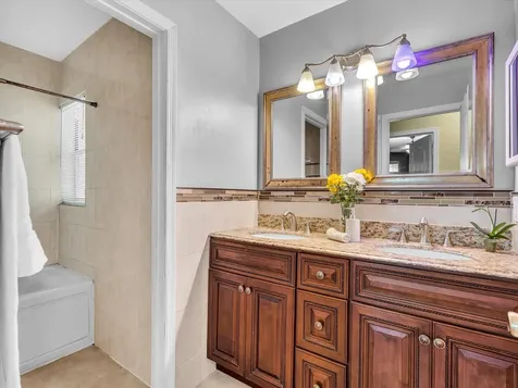 10909 NW 46th Drive Coral Springs FL 33076