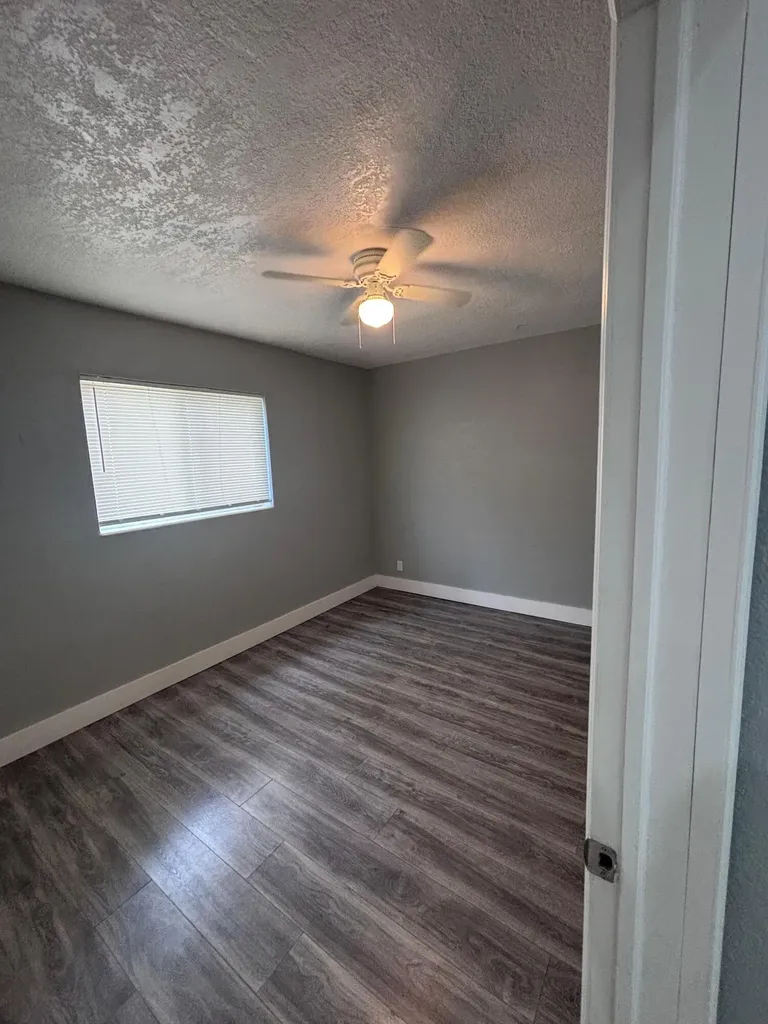 6760 Park Street Hollywood FL 33024