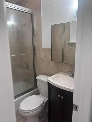6760 Park Street Hollywood FL 33024