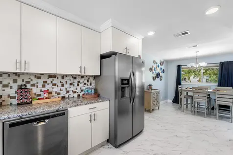 214 SE 5th Street Dania Beach FL 33004