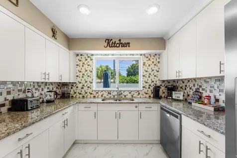 214 SE 5th Street Dania Beach FL 33004