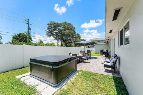 214 SE 5th Street Dania Beach FL 33004