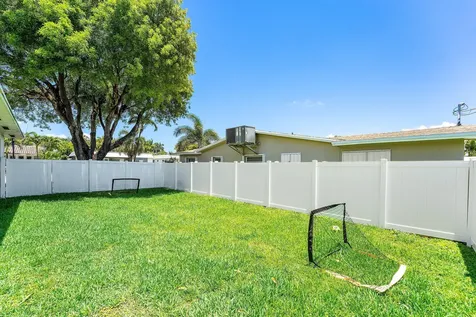 214 SE 5th Street Dania Beach FL 33004