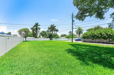 214 SE 5th Street Dania Beach FL 33004
