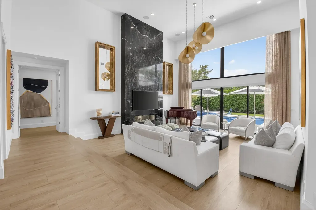 3954 NW 52nd Street Boca Raton FL 33496