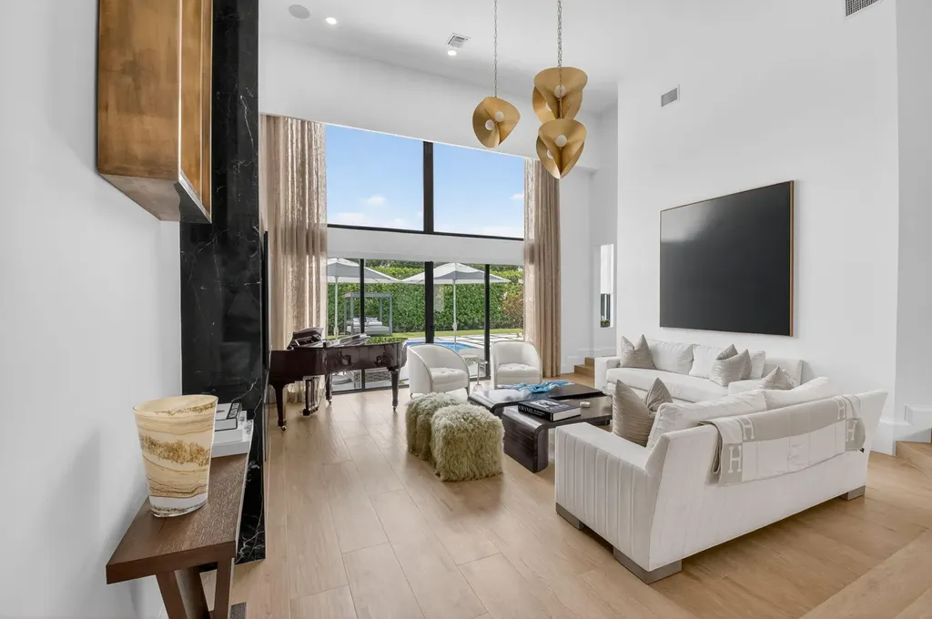 3954 NW 52nd Street Boca Raton FL 33496