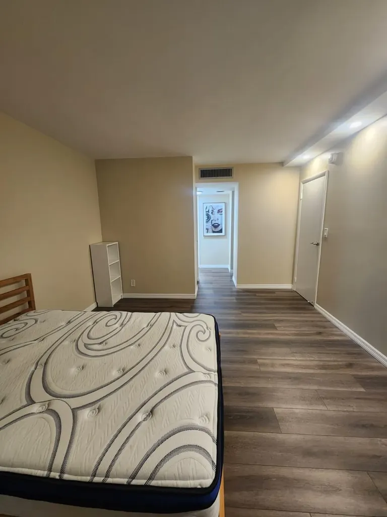 3101 N Country Club Drive Aventura FL 33180