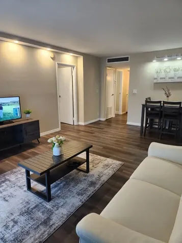 3301 N Country Club Miami FL 33180
