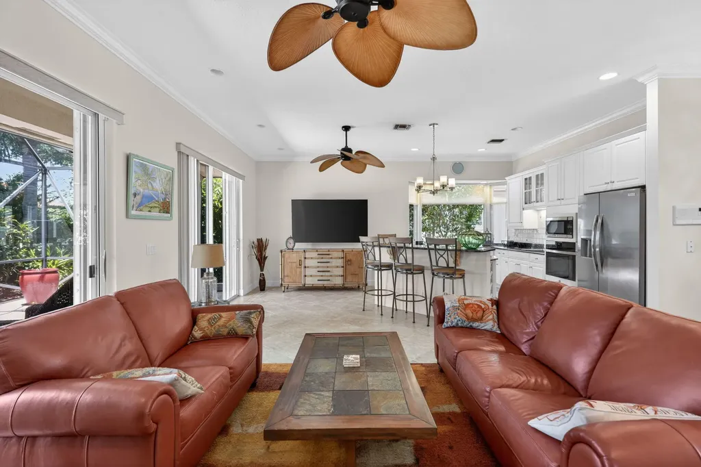 7982 SE Hempstead Circle Hobe Sound FL 33455