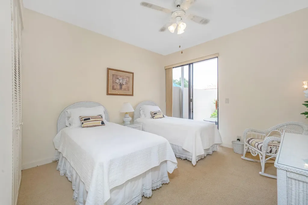 135 Old Meadow Way Palm Beach Gardens FL 33418