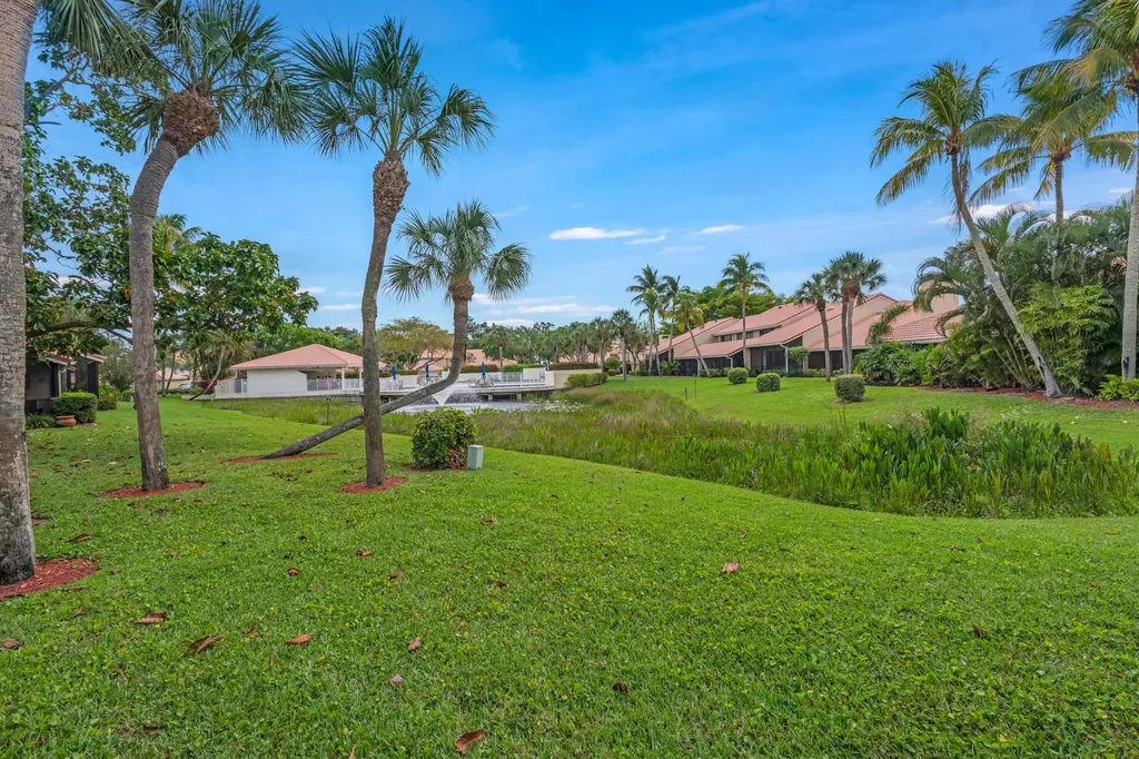 135 Old Meadow Way Palm Beach Gardens FL 33418