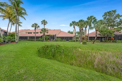 135 Old Meadow Way Palm Beach Gardens FL 33418