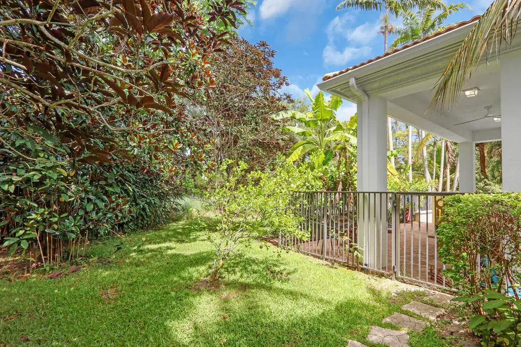 1726 Nature Court Palm Beach Gardens FL 33410
