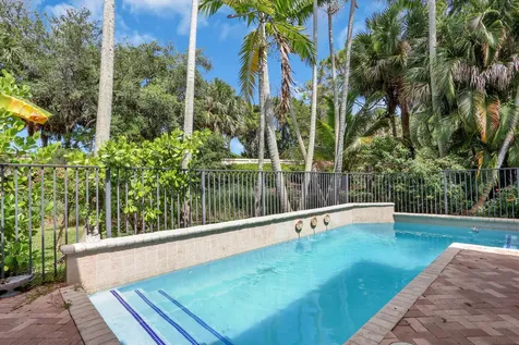 1726 Nature Court Palm Beach Gardens FL 33410