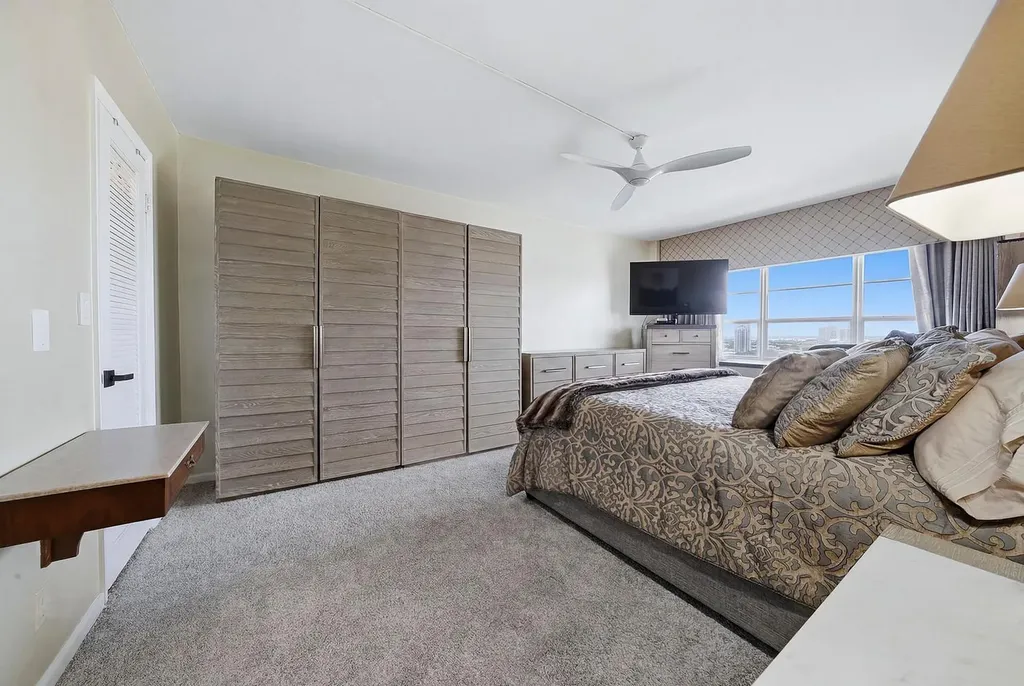 340 Sunset Drive Fort Lauderdale FL 33301