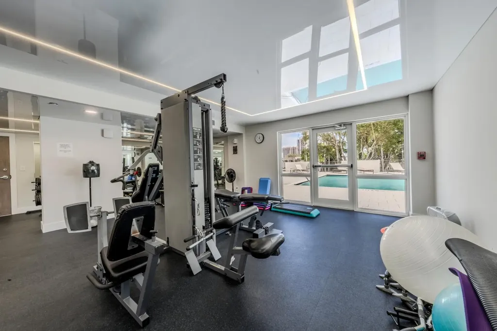 340 Sunset Drive Fort Lauderdale FL 33301