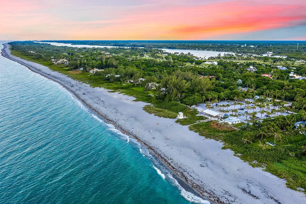 12140 SE Indian River Drive N Hobe Sound FL 33455