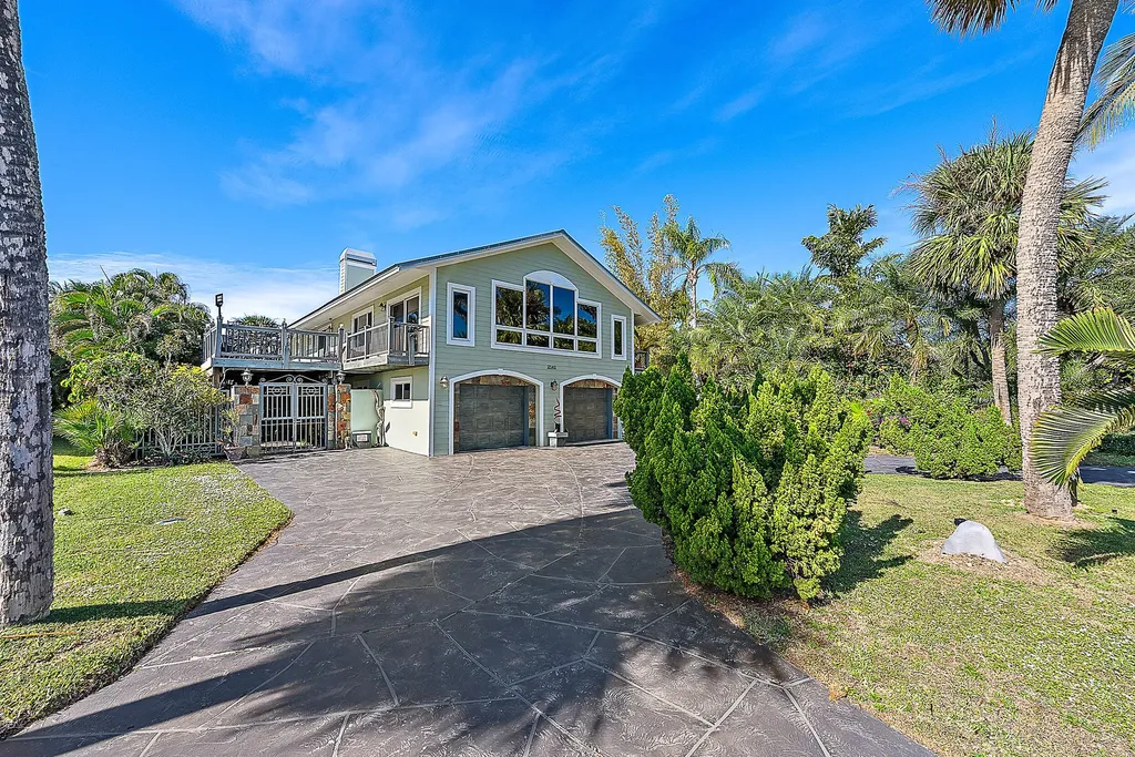 12140 SE Indian River Drive N Hobe Sound FL 33455