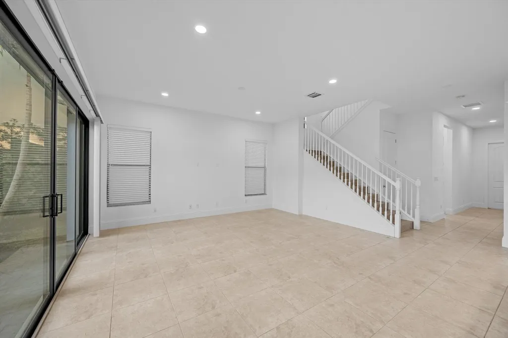 6020 Curie Place Palm Beach Gardens FL 33418