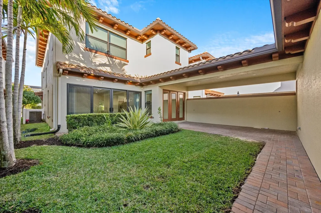 6020 Curie Place Palm Beach Gardens FL 33418
