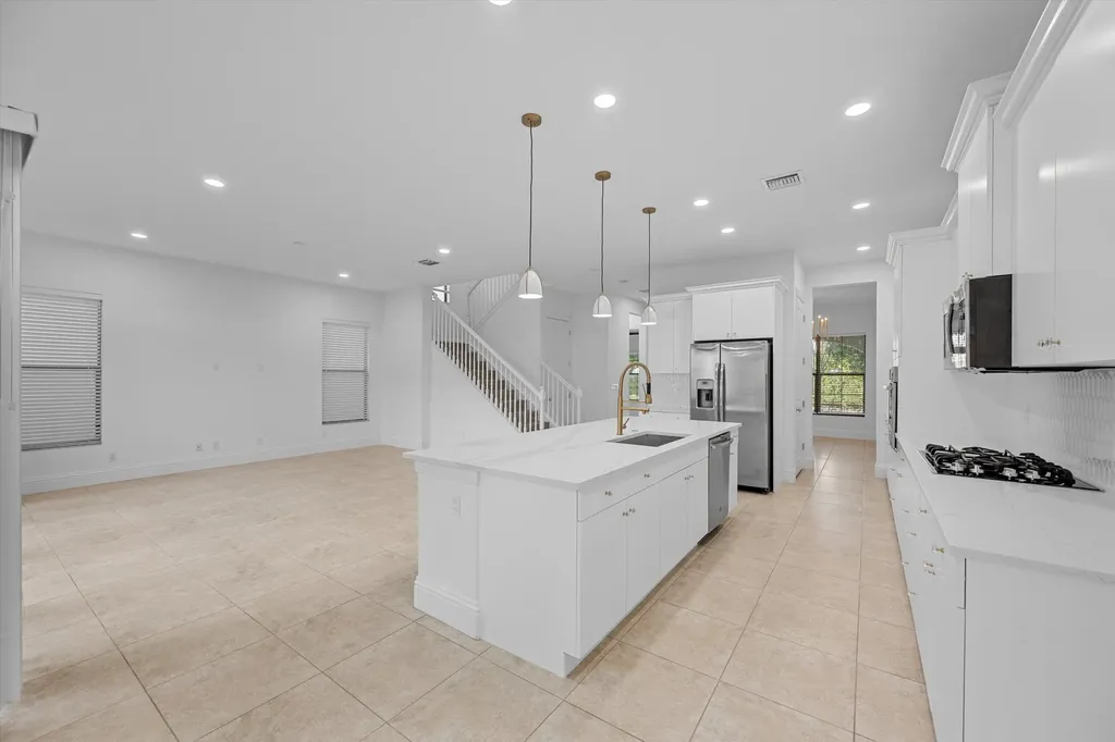 6020 Curie Place Palm Beach Gardens FL 33418