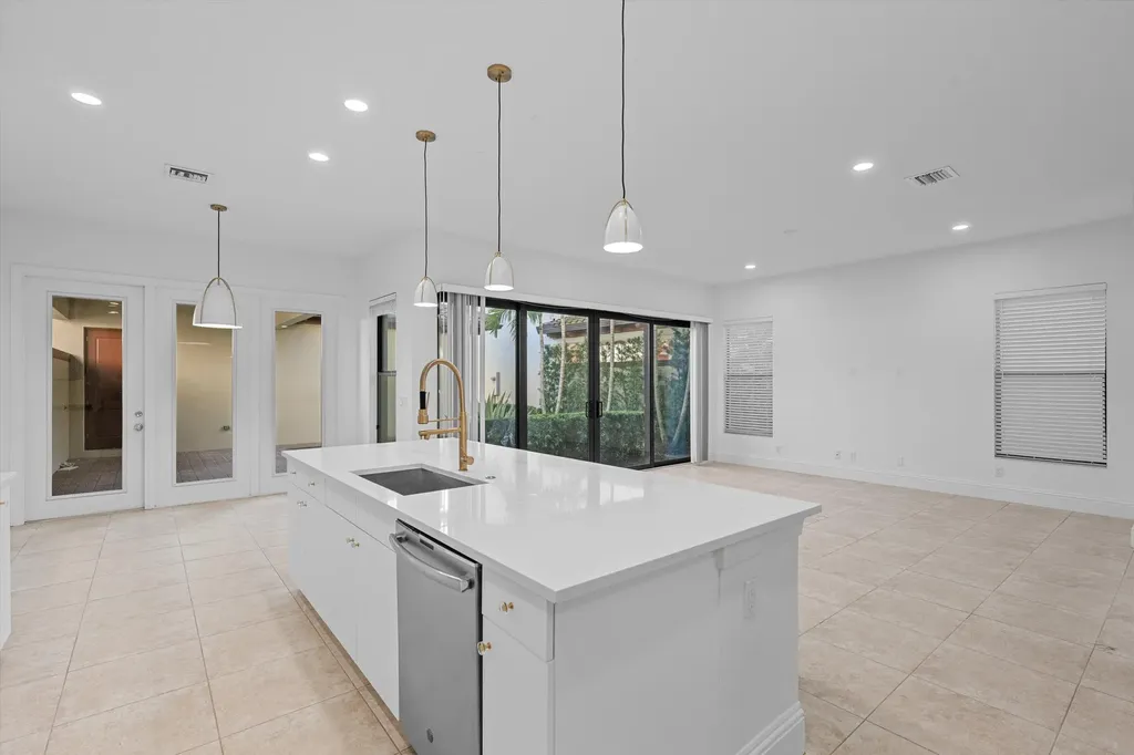 6020 Curie Place Palm Beach Gardens FL 33418