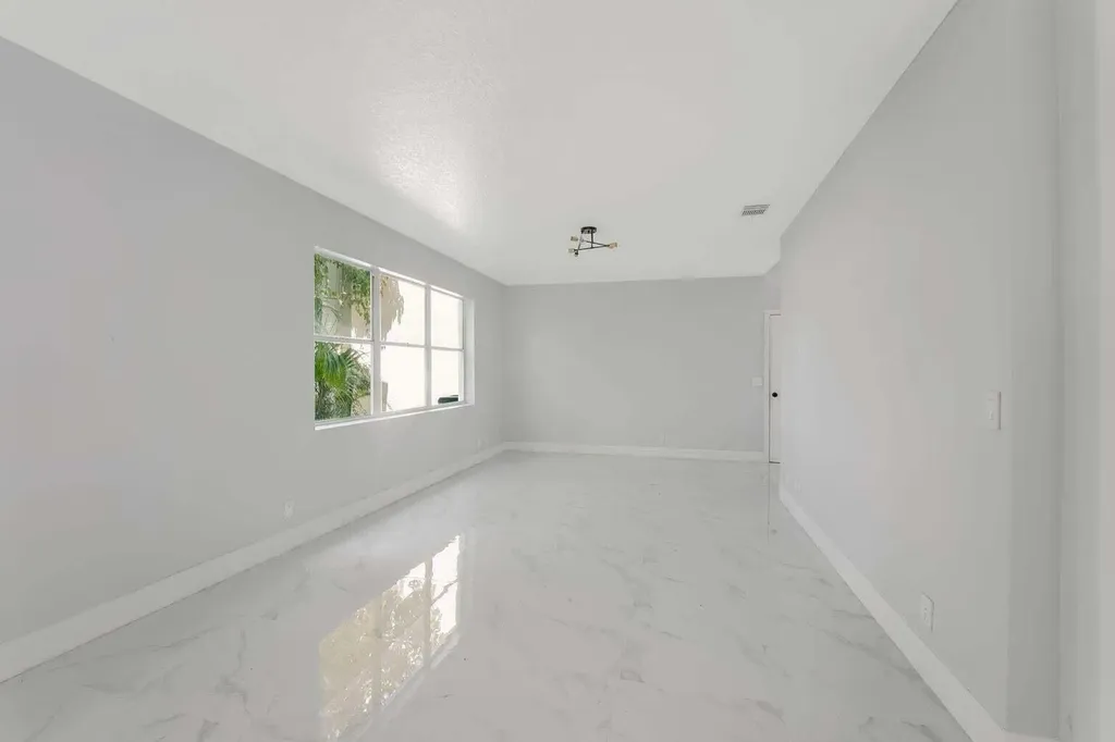 3740 Wilderness Way Coral Springs FL 33065