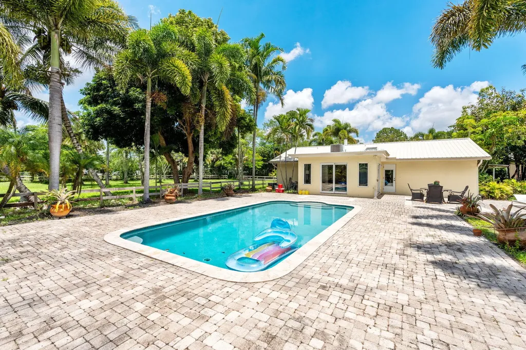 10970 S 58th Road Road S Lake Worth FL 33449