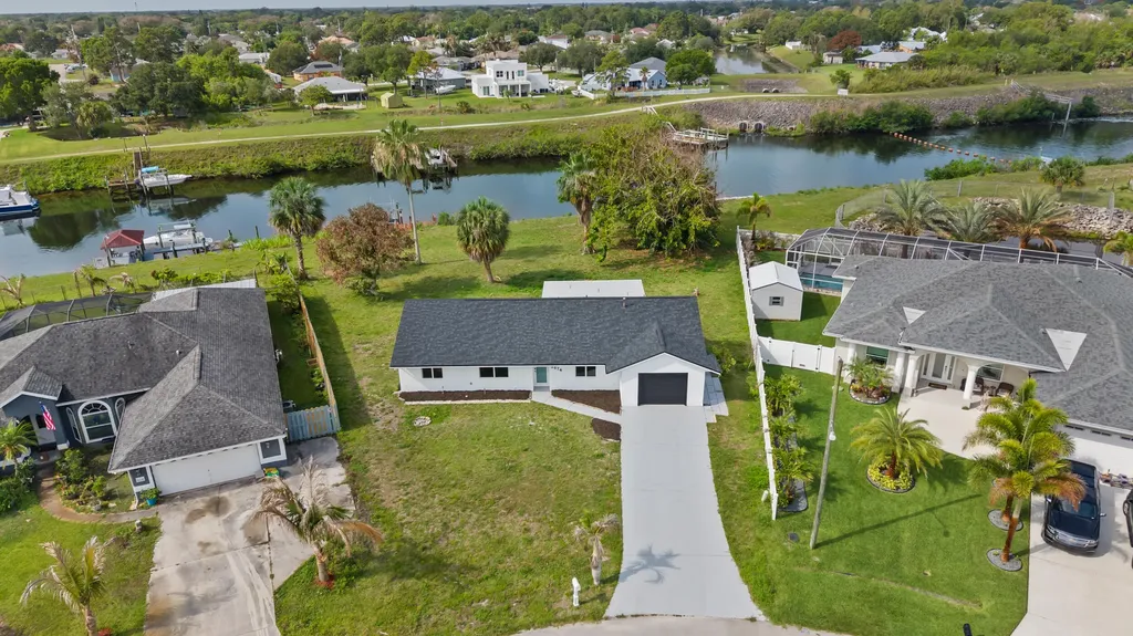 2674 SW Monterrey Lane Port St Lucie FL 34953