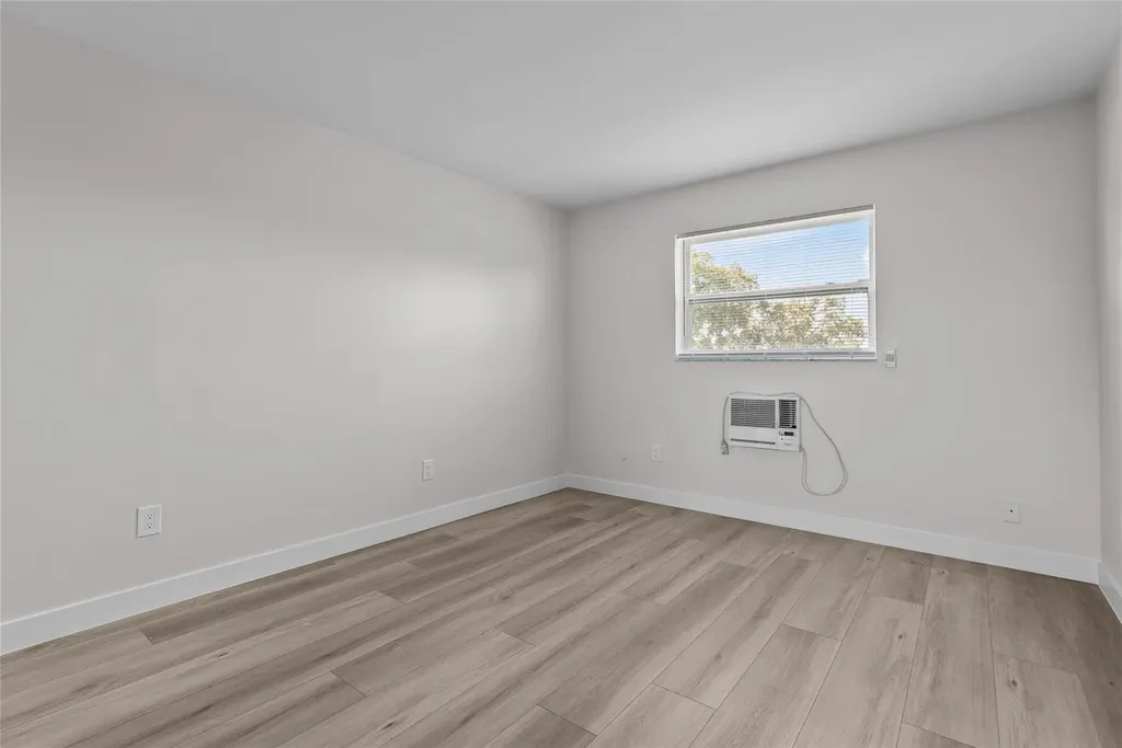 1150 E Sample Road Pompano Beach FL 33064
