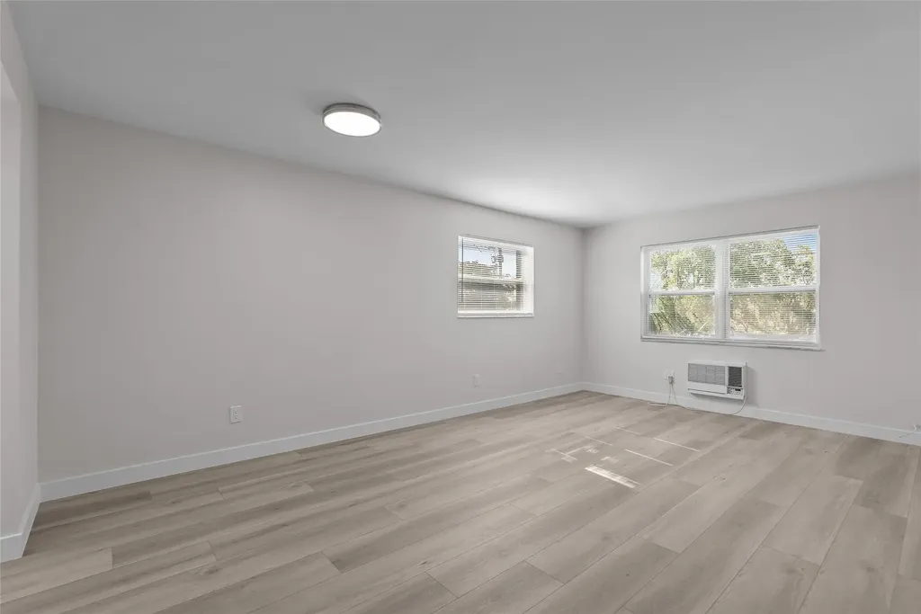 1150 E Sample Road Pompano Beach FL 33064